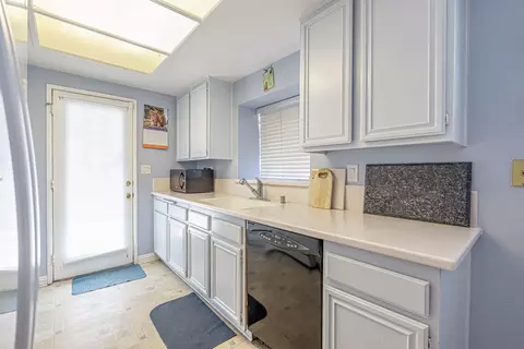 1036 Angela Ct E, Lancaster, CA 93535 photo 19