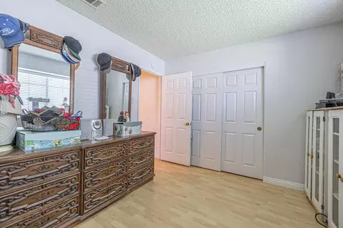 1036 Angela Ct E, Lancaster, CA 93535 photo 15