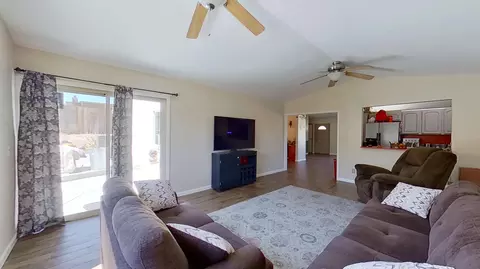 548 Morningside, Palmdale, CA 93551 photo 13