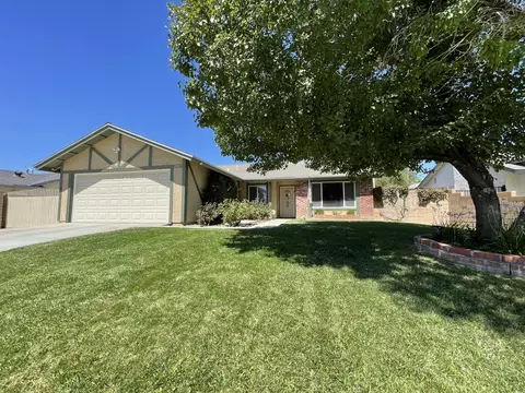 2847 Ave L4 W, Lancaster, CA 93536 photo 1