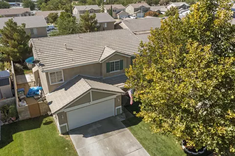 1548 Torbay Ct, Lancaster, CA 93534 photo 4