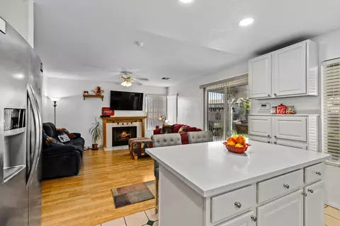 6348 Jonathon St, Lancaster, CA 93536 photo 12