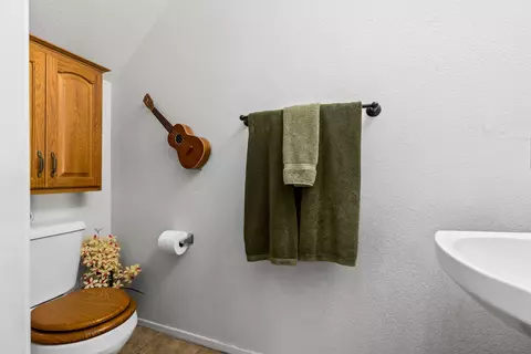 6348 Jonathon St, Lancaster, CA 93536 photo 8