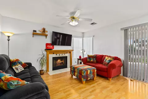 6348 Jonathon St, Lancaster, CA 93536 photo 10