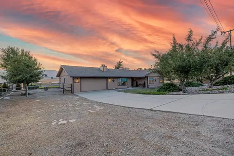 23781 Lakeview Dr, Tehachapi, CA 93561 photo 3