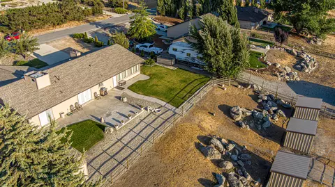 23781 Lakeview Dr, Tehachapi, CA 93561 photo 47