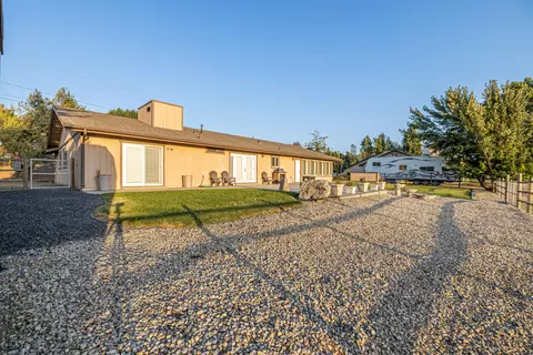 23781 Lakeview Dr, Tehachapi, CA 93561 photo 36