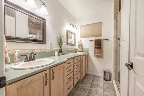 23781 Lakeview Dr, Tehachapi, CA 93561 photo 23