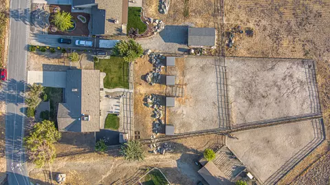 23781 Lakeview Dr, Tehachapi, CA 93561 photo 43