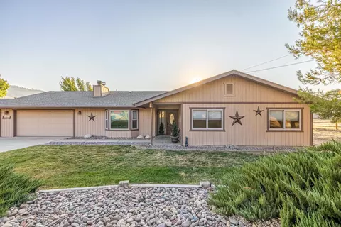 23781 Lakeview Dr, Tehachapi, CA 93561 photo 6