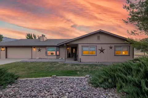 23781 Lakeview Dr, Tehachapi, CA 93561 photo 2