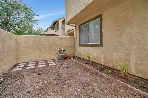 1846 Ave J2 E #4, Lancaster, CA 93535 photo 20