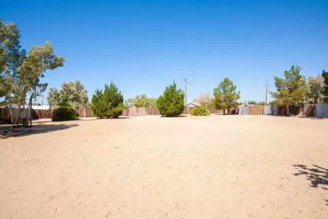 43213 7th St E, Lancaster, CA 93535 photo 9