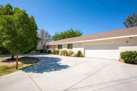 43213 7th St E, Lancaster, CA 93535 photo 3