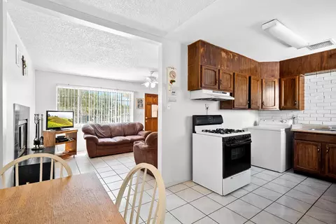 3205 Ave Q4 E, Palmdale, CA 93550 photo 8