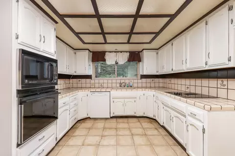 28200 Bear Valley Rd, Tehachapi, CA 93561 photo 27