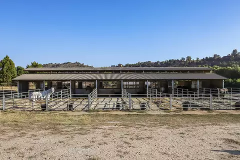 28200 Bear Valley Rd, Tehachapi, CA 93561 photo 35