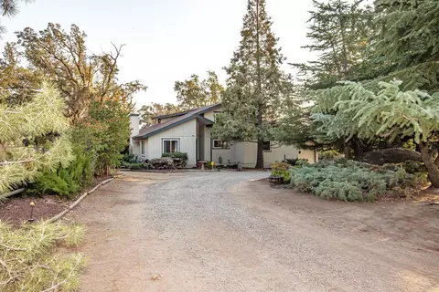 28200 Bear Valley Rd, Tehachapi, CA 93561 photo 4