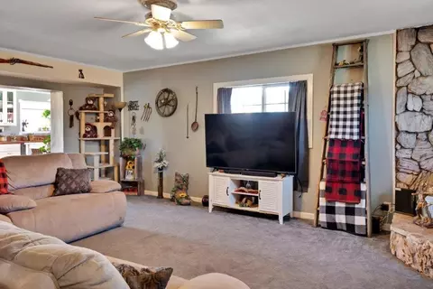20221 Pinon Canyon Rd, Tehachapi, CA 93561 photo 12
