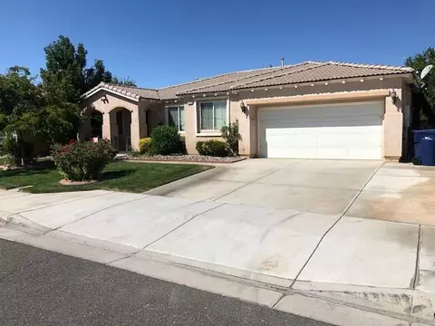 43739 Sondi Dr, Lancaster, CA 93536 photo 1