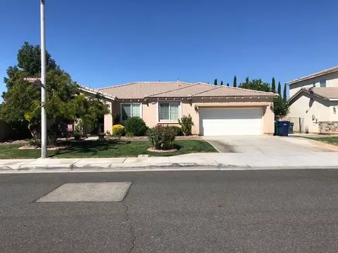 43739 Sondi Dr, Lancaster, CA 93536 photo 2