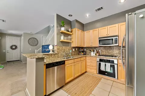 38212 Malbec Ct, Palmdale, CA 93550 photo 6