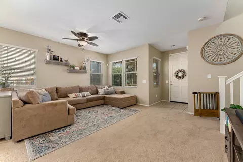 38212 Malbec Ct, Palmdale, CA 93550 photo 4