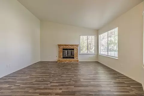 42947 Fenner Ave, Lancaster, CA 93534 photo 5