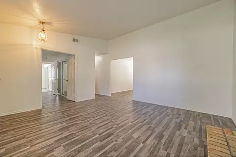 42947 Fenner Ave, Lancaster, CA 93534 photo 25