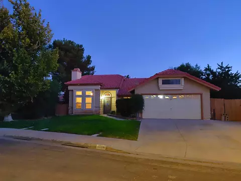 1148 Stephanie Ct, Lancaster, CA 93535 photo 2