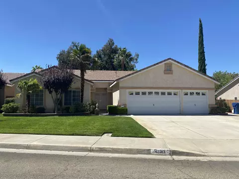 42013 Ash Ct, Quartz Hill, CA 93536 photo 2