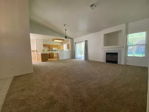 42013 Ash Ct, Quartz Hill, CA 93536 photo 9
