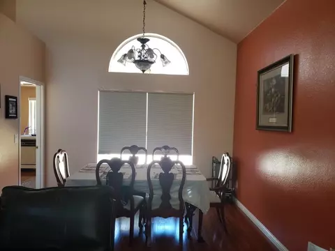 36855 32nd St E, Palmdale, CA 93550 photo 4