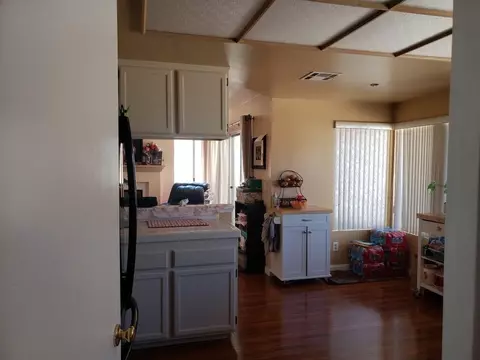 36855 32nd St E, Palmdale, CA 93550 photo 7