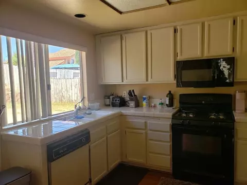 36855 32nd St E, Palmdale, CA 93550 photo 6