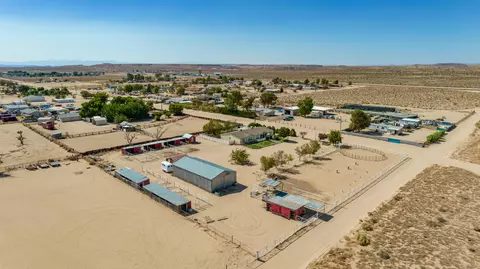 27936 Carmichael St, Boron, CA 93516 photo 3