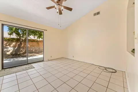 44602 Grove Ln, Lancaster, CA 93534 photo 7