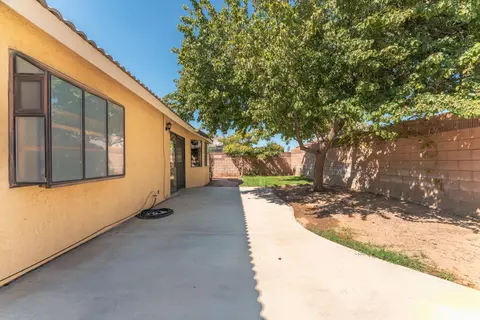 44602 Grove Ln, Lancaster, CA 93534 photo 19