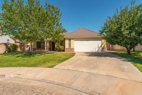 44602 Grove Ln, Lancaster, CA 93534 photo 2