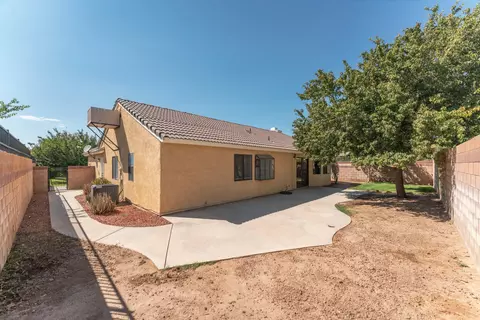 44602 Grove Ln, Lancaster, CA 93534 photo 21