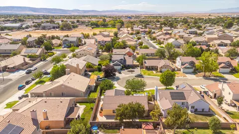 44602 Grove Ln, Lancaster, CA 93534 photo 24