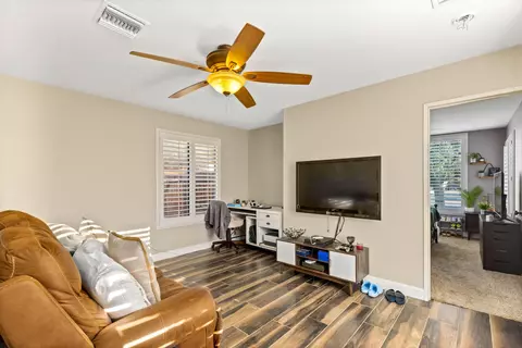 42727 Minstrel Dr, Lancaster, CA 93536 photo 25