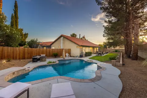 42727 Minstrel Dr, Lancaster, CA 93536 photo 30