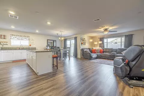 44218 Shiloh Ln, Lancaster, CA 93535 photo 15