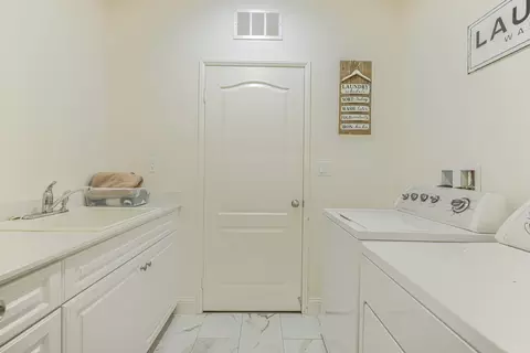 4129 Jonathon St, Lancaster, CA 93536 photo 21