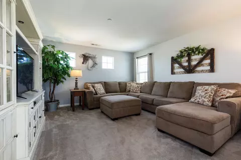 2744 Hemlock Rd, Palmdale, CA 93551 photo 14
