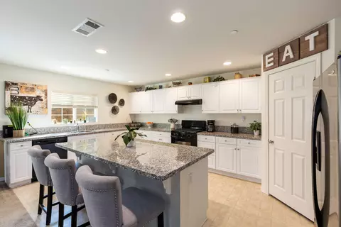 2744 Hemlock Rd, Palmdale, CA 93551 photo 12