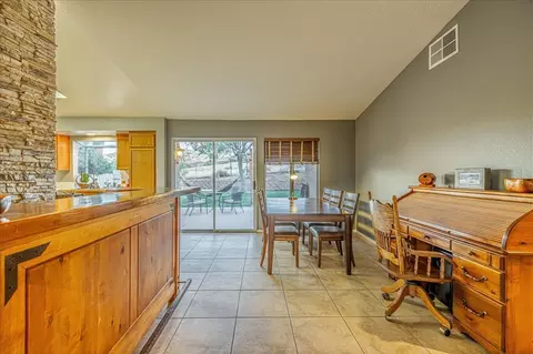 3052 Hampton Rd, Palmdale, CA 93551 photo 7