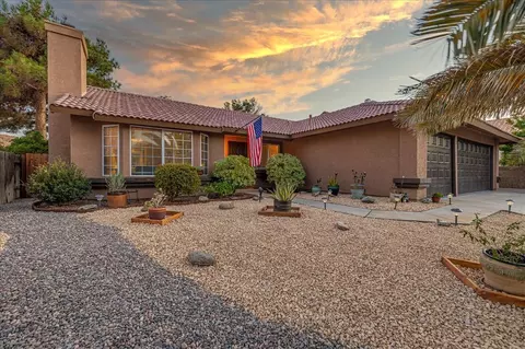 3052 Hampton Rd, Palmdale, CA 93551 photo 1