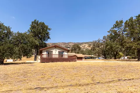 28205 Bear Valley Rd, Tehachapi, CA 93561 photo 18